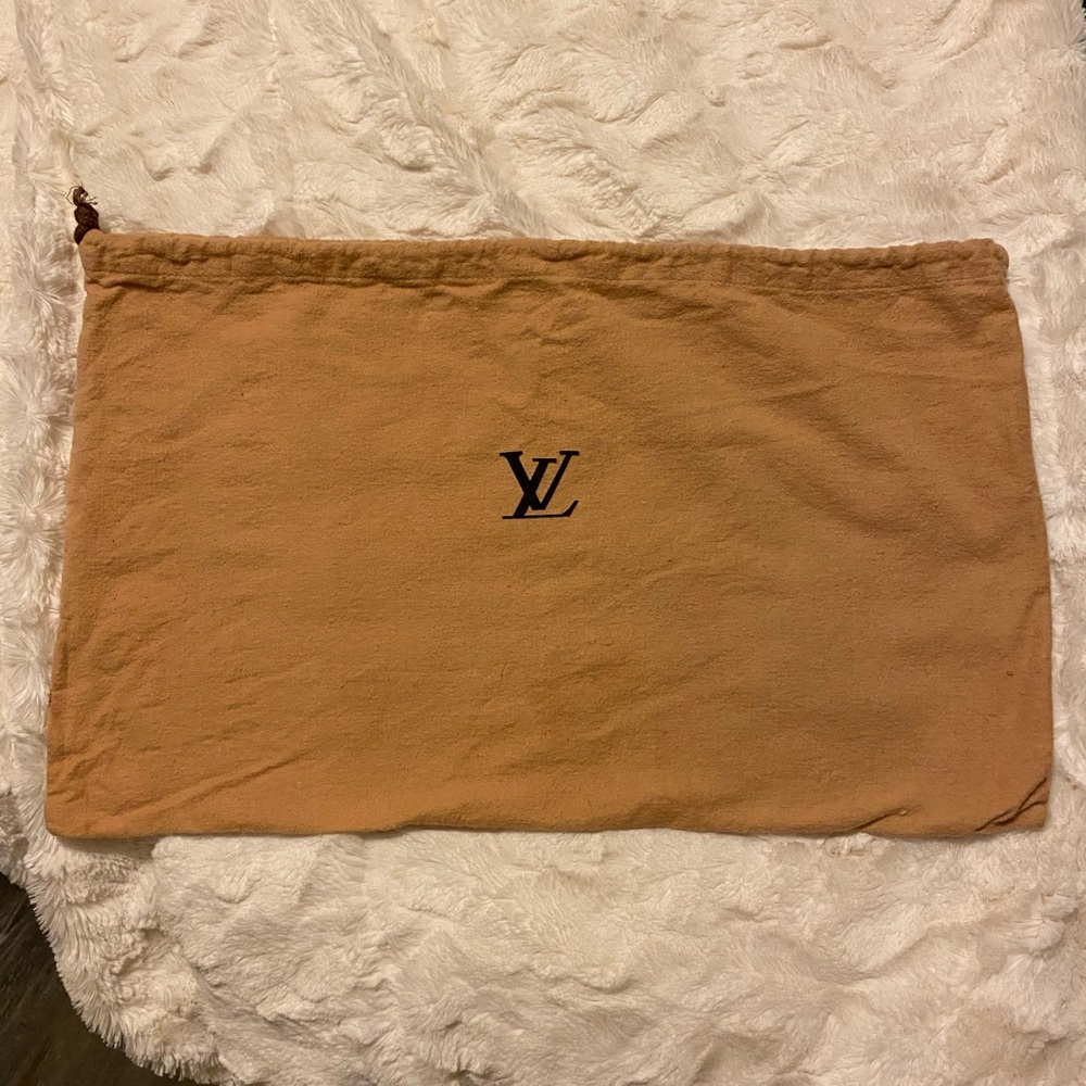 💯 Authentic Louis Vuitton Dust Bag